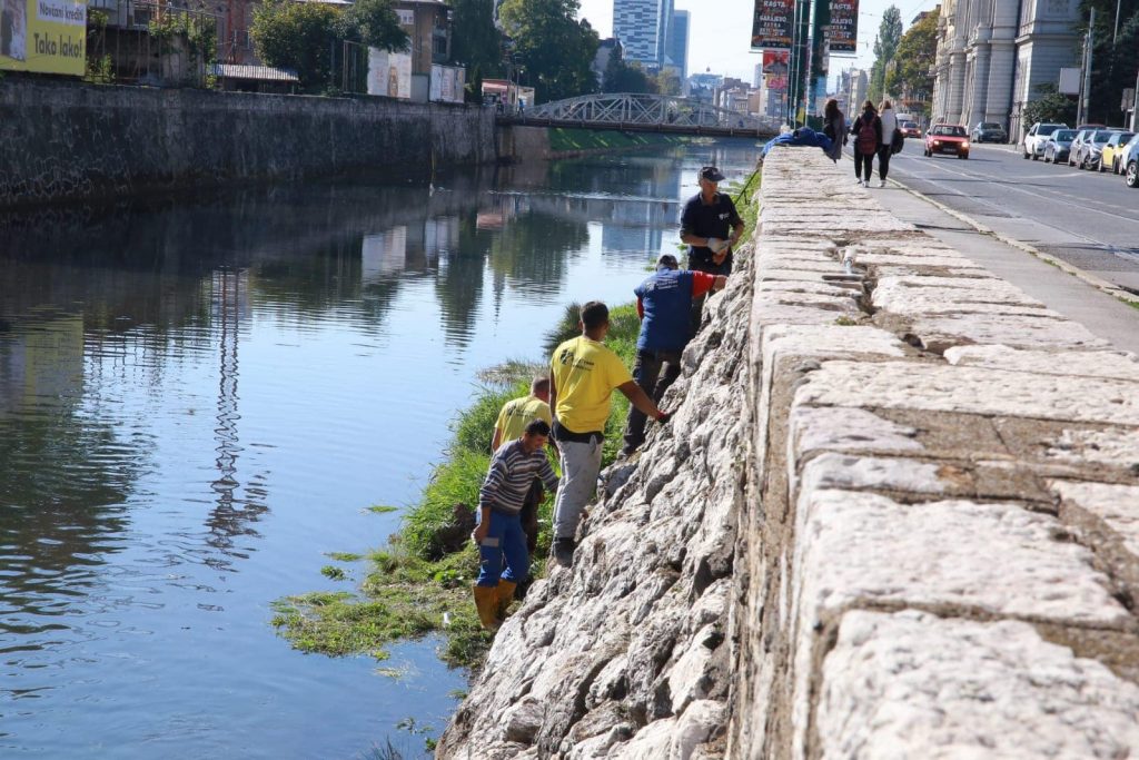 korito miljacke grad sarajevo okt 09 19